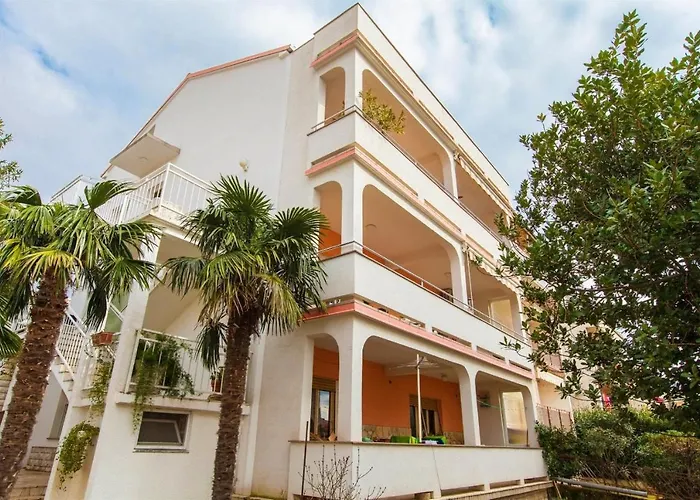 Koni Apartment *