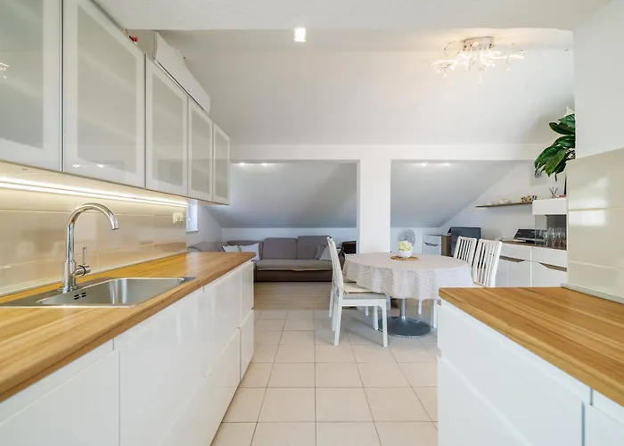 Apartment Koni