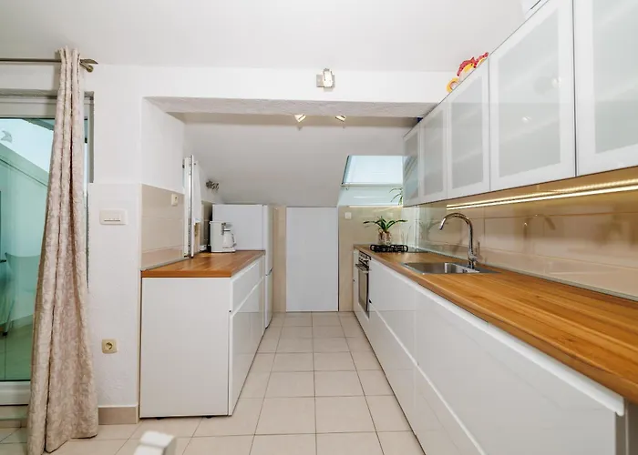 Koni Apartment
