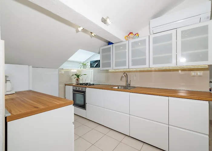 Apartment Koni