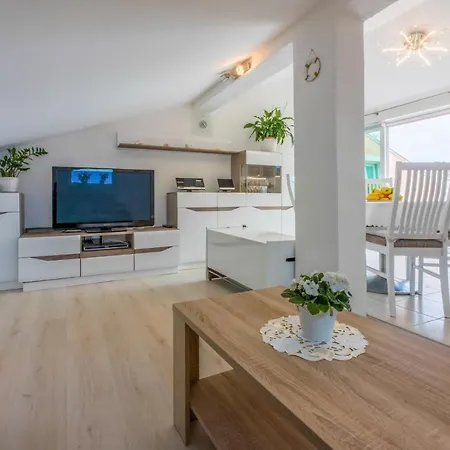 Koni Apartment