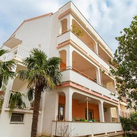 Koni Apartment *